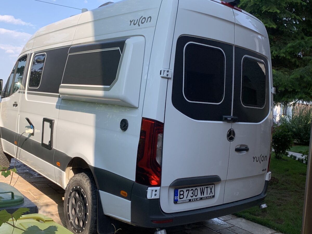Frankia Yukon 4x4 rear three-quarter view