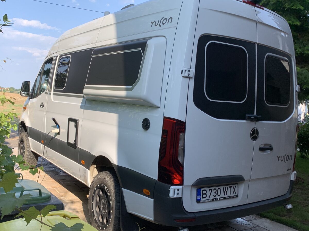 Frankia Yukon 4x4 side and rear profile